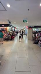 Lucky Plaza (D9), Shop House #558258211